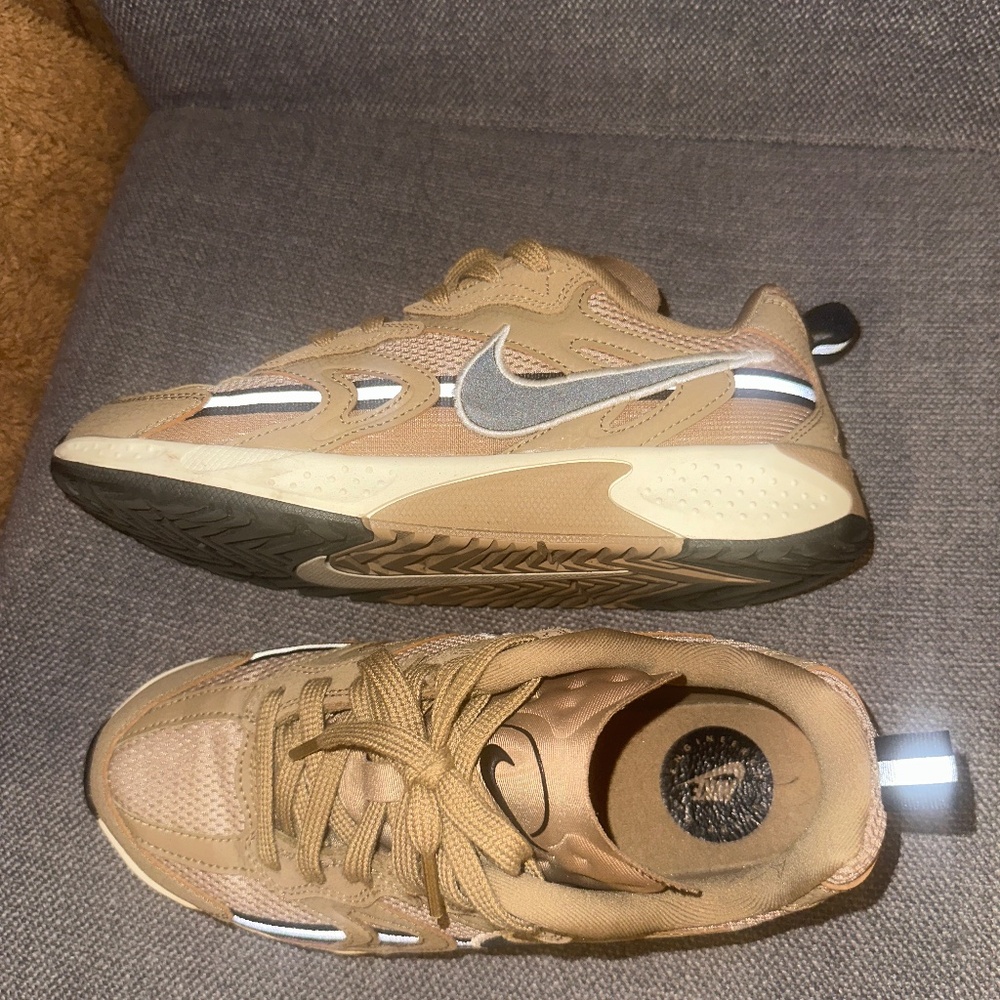 Nike Jams low 6.5